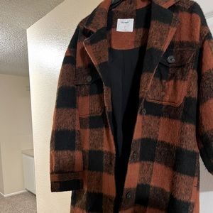 Women’s thick shacket… Old Navy